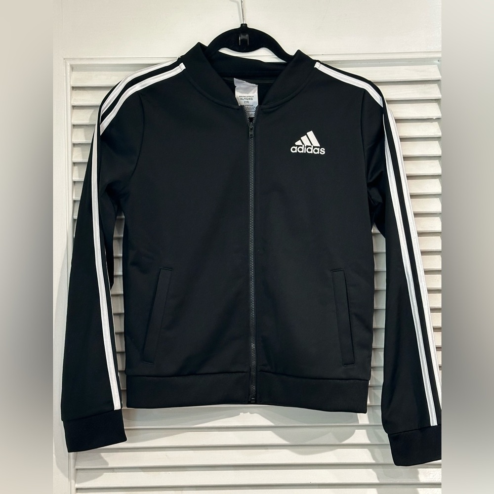 Set: Gently used Girls Adidas track suit and pants size 16 / Black